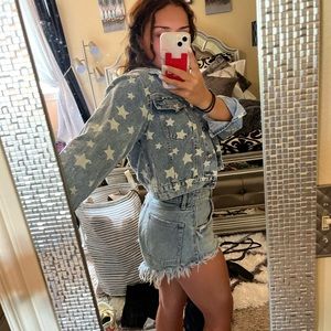 Starred Crop Jean Jacket (light wash)
